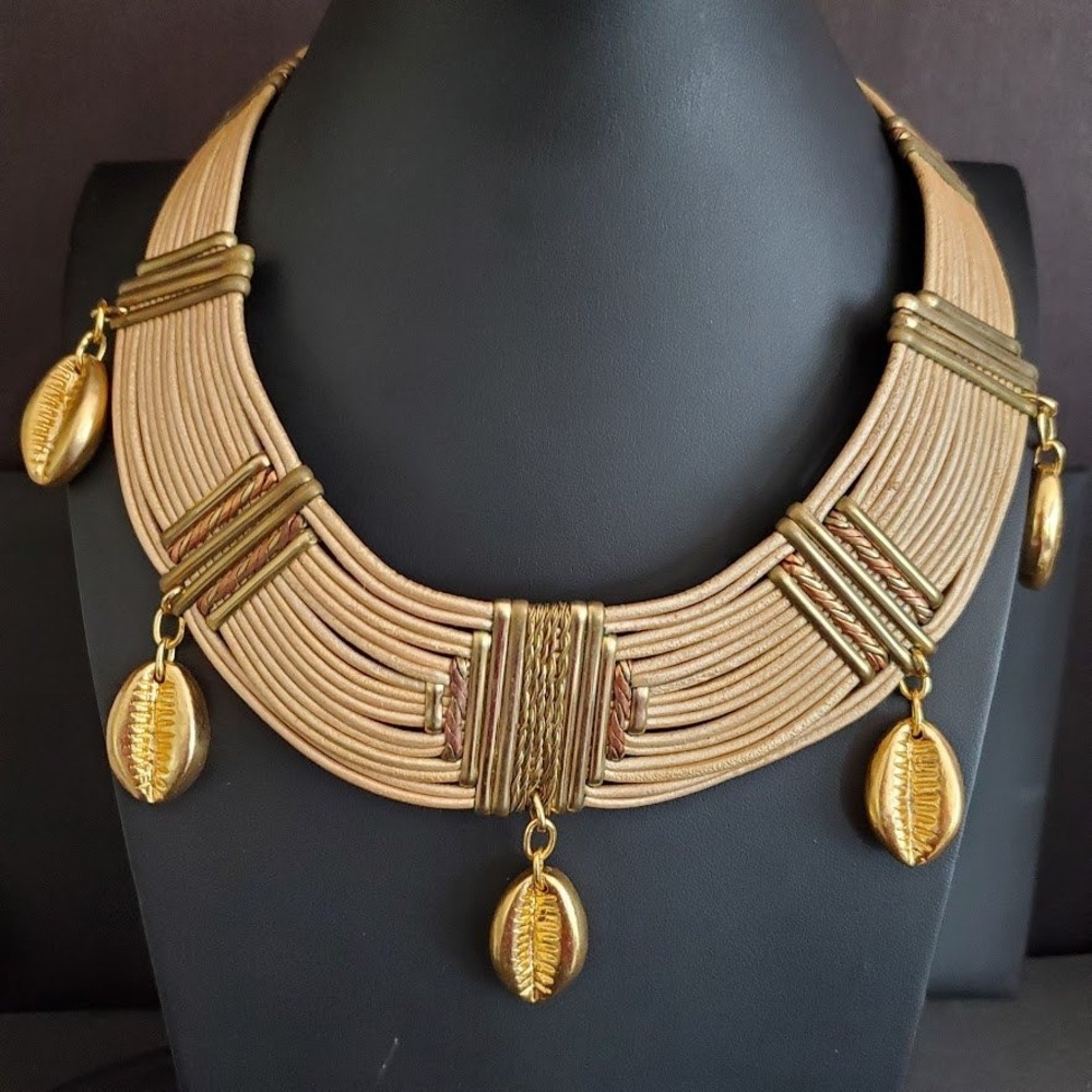 Boho Cowrie Shell Jewelry Set Necklace Cuff Bracelet Earrings Gold‎ Tone Tan - Picture 2 of 11